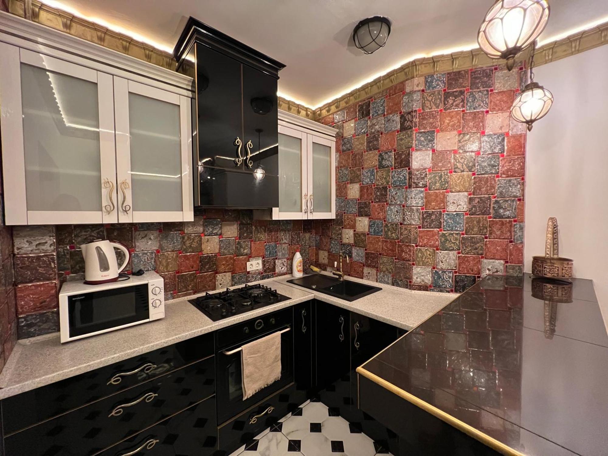 2 Bedrooms Heart Of City Center Chişinau Exteriör bild