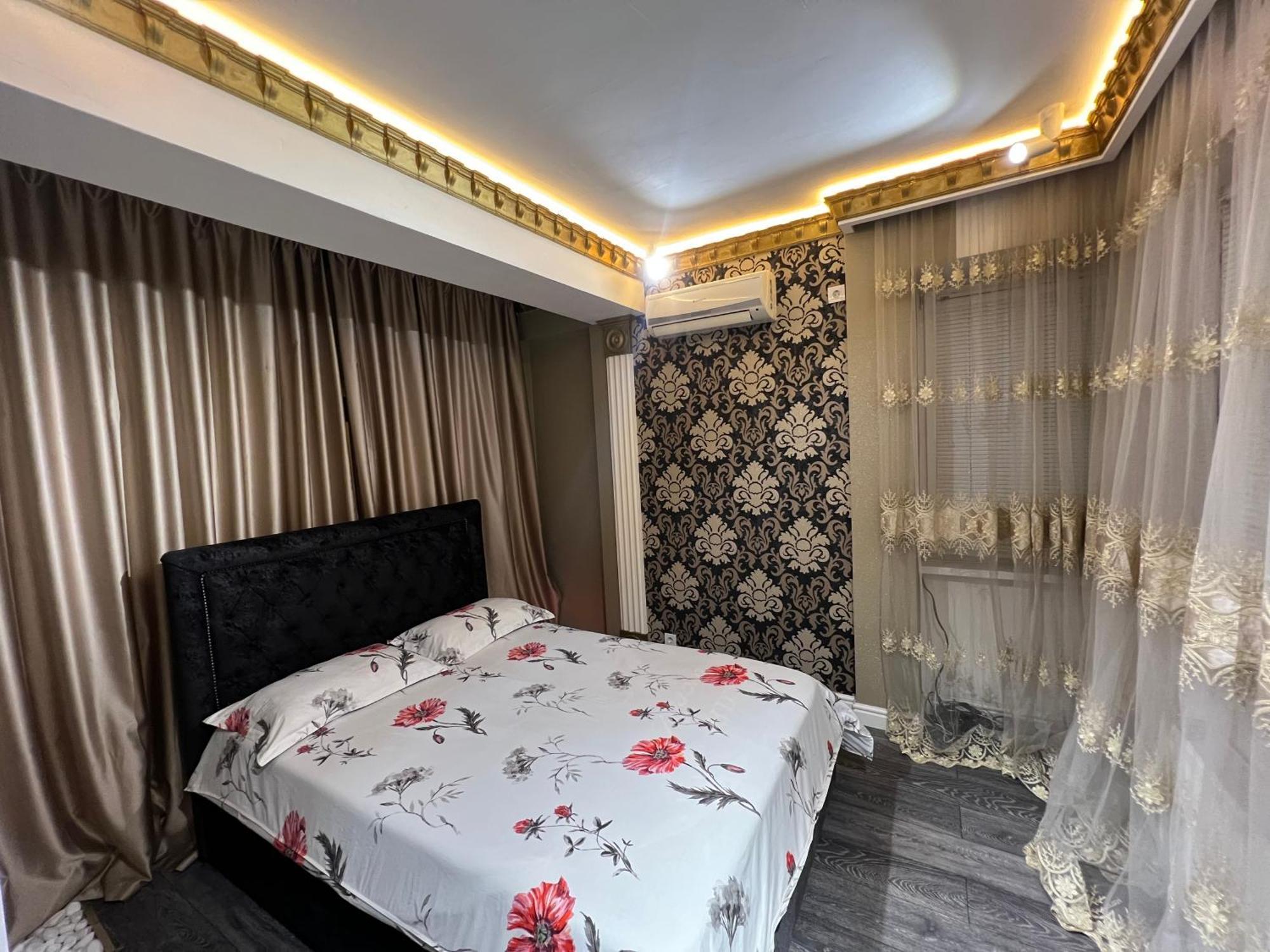 2 Bedrooms Heart Of City Center Chişinau Exteriör bild