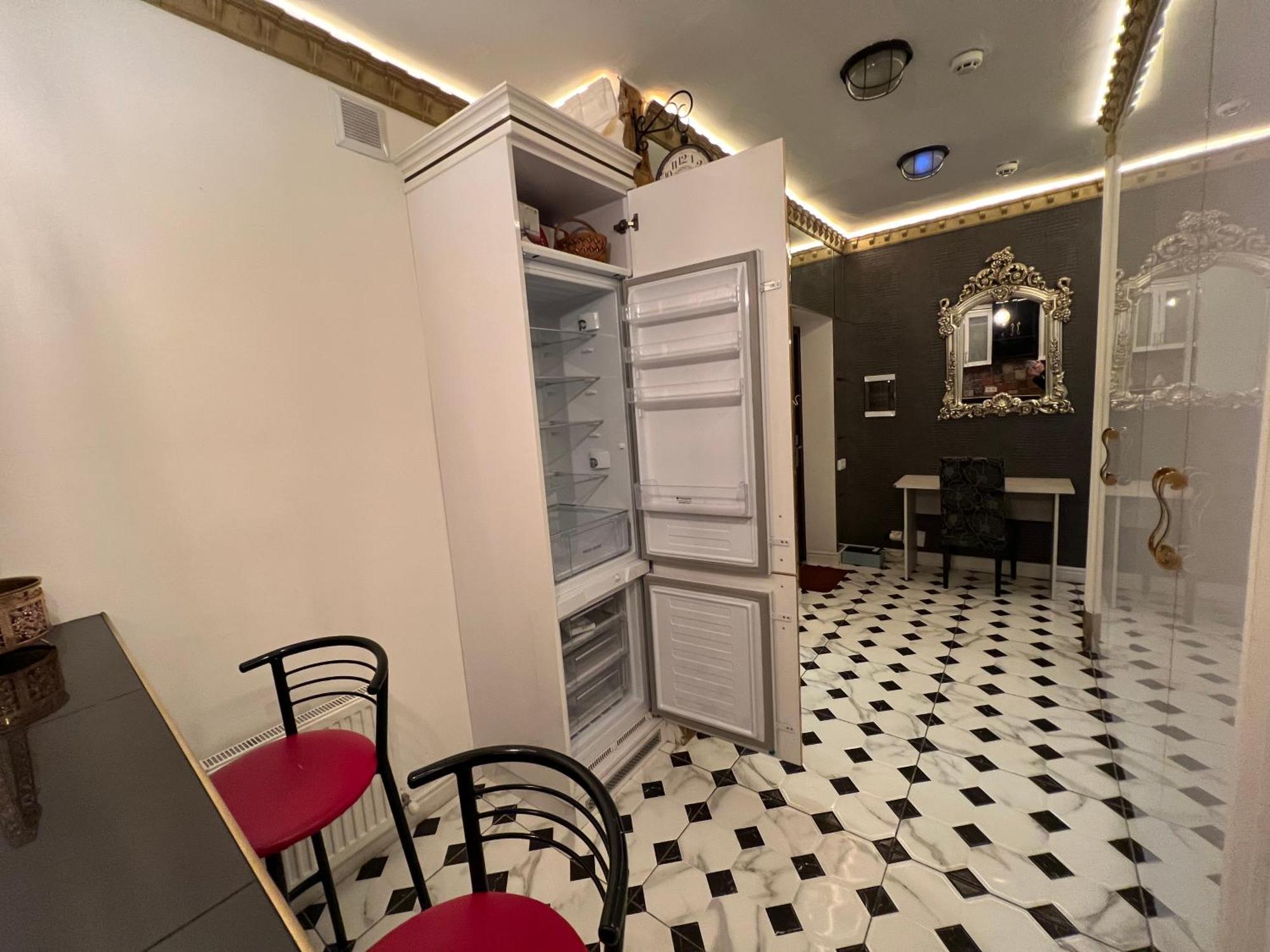 2 Bedrooms Heart Of City Center Chişinau Exteriör bild