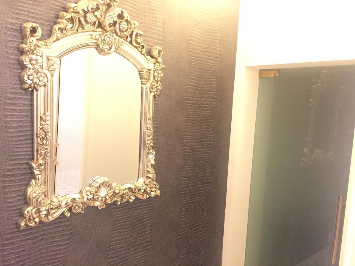 2 Bedrooms Heart Of City Center Chişinau Exteriör bild